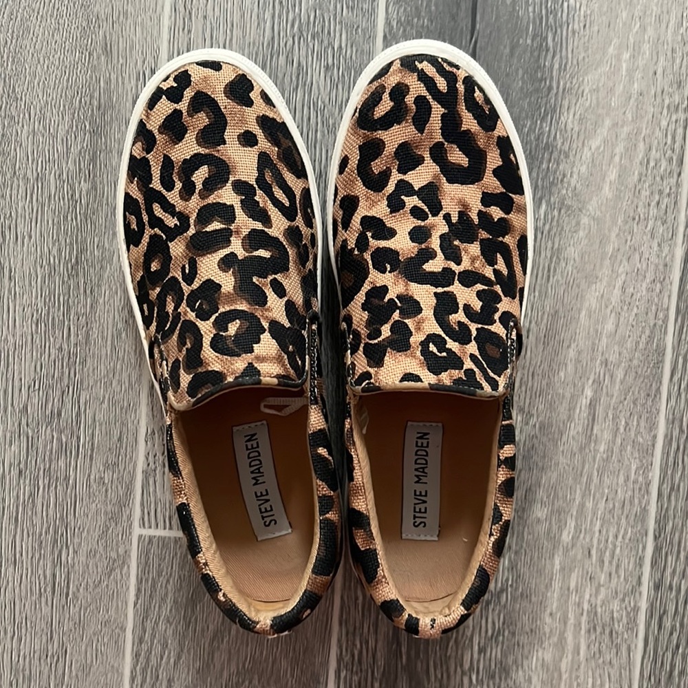 Cheetah Steve Madden slip ons